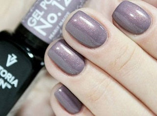 122 Pearly Mauve Gel polish 8ml VICTORIA VYNN