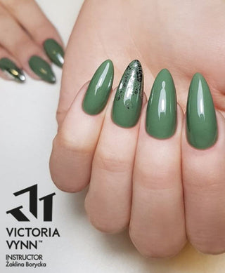 209 Dusty Green Gel polish 8ml VICTORIA VYNN