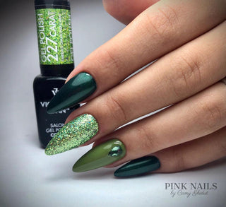 227 Emerald Carat Diamond Gel polish 8ml VICTORIA VYNN