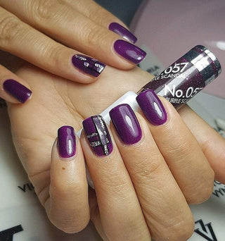 057 Purple Scandal — Gel polish Pure Creamy 8ml VICTORIA VYNN