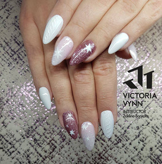 143 Whisper White Gel polish 8ml VICTORIA VYNN