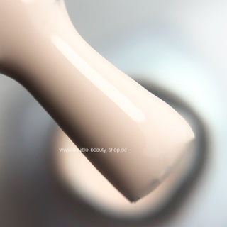 240 Iconic Cream — Gel polish Pure Creamy 8ml VICTORIA VYNN