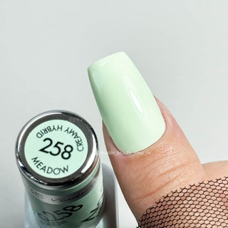 258 Meadow — Gel polish Pure Creamy 8ml VICTORIA VYNN