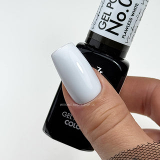 001 Flawless White Gel polish 8ml VICTORIA VYNN