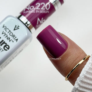 220 Sunrise in Berlin — Gel polish Pure Creamy 8ml VICTORIA VYNN