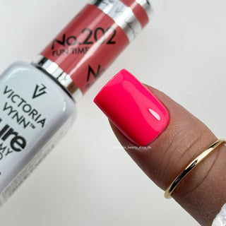 202 Fun Time — Gel polish Pure Creamy 8ml VICTORIA VYNN